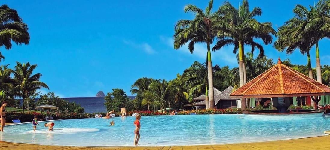 Au Beau Village Studio Avec Piscine Magnifique Sainte-Luce Exterior photo
